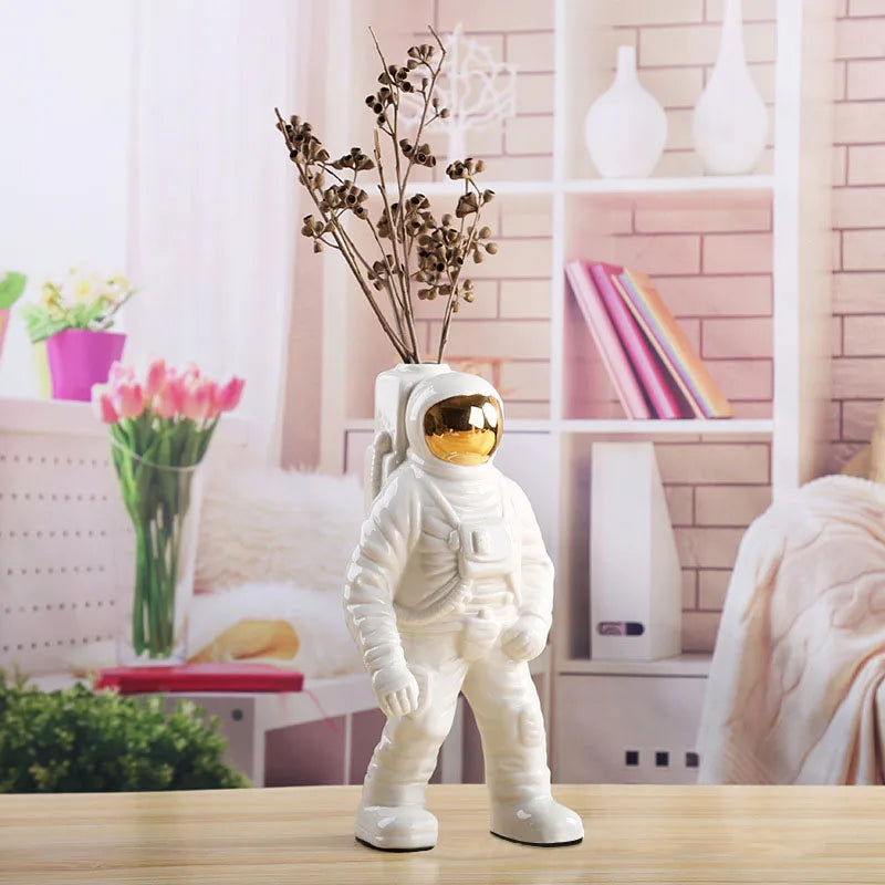 Guérip Porcelain Astronaut Vase Figurines Bookshelves