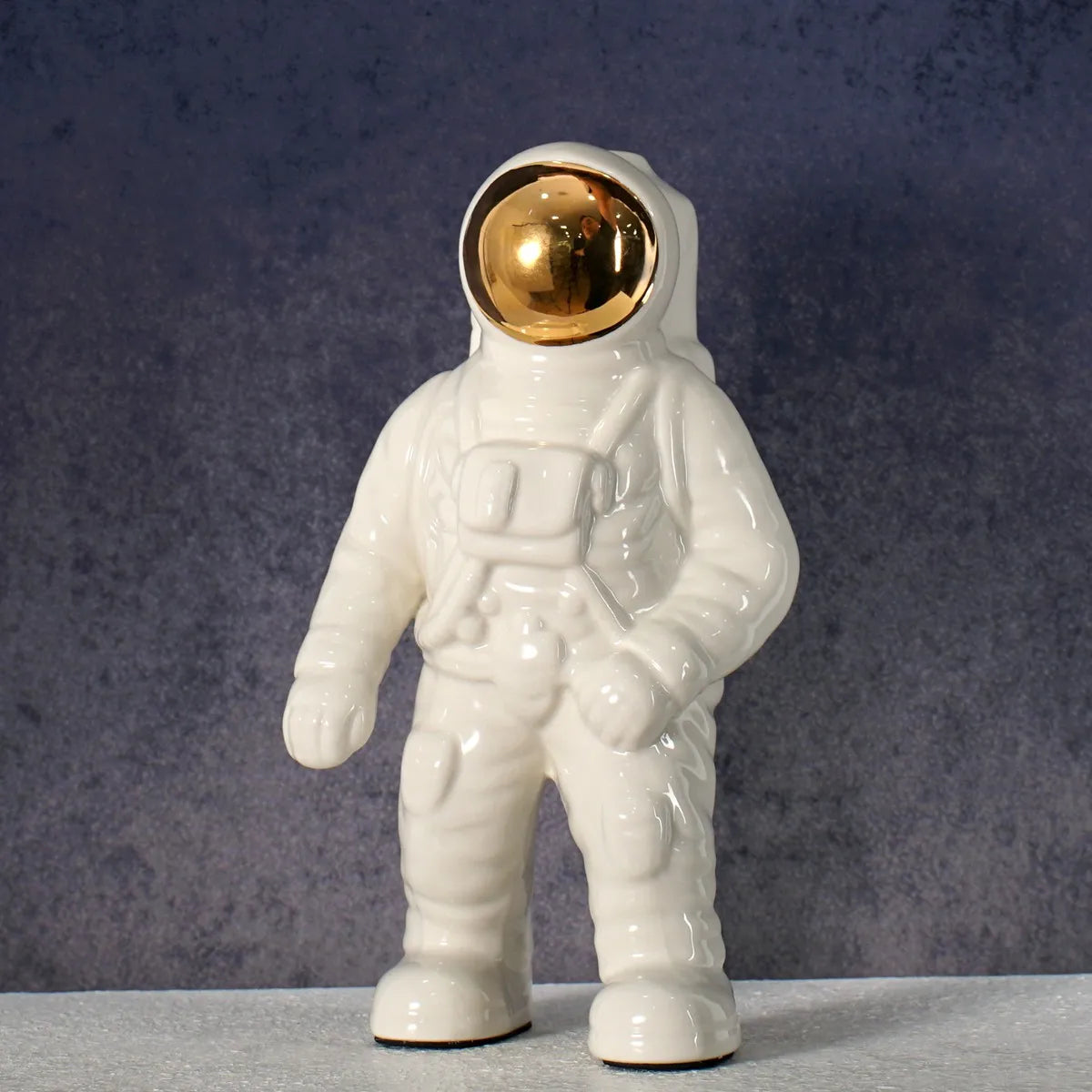 Guérip Porcelain Astronaut Vase Figurines Bookshelves