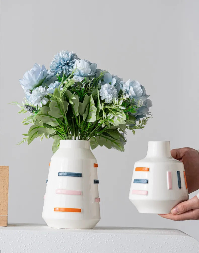 Guérip Simple and Elegant Aesthetic Vase Ceramic