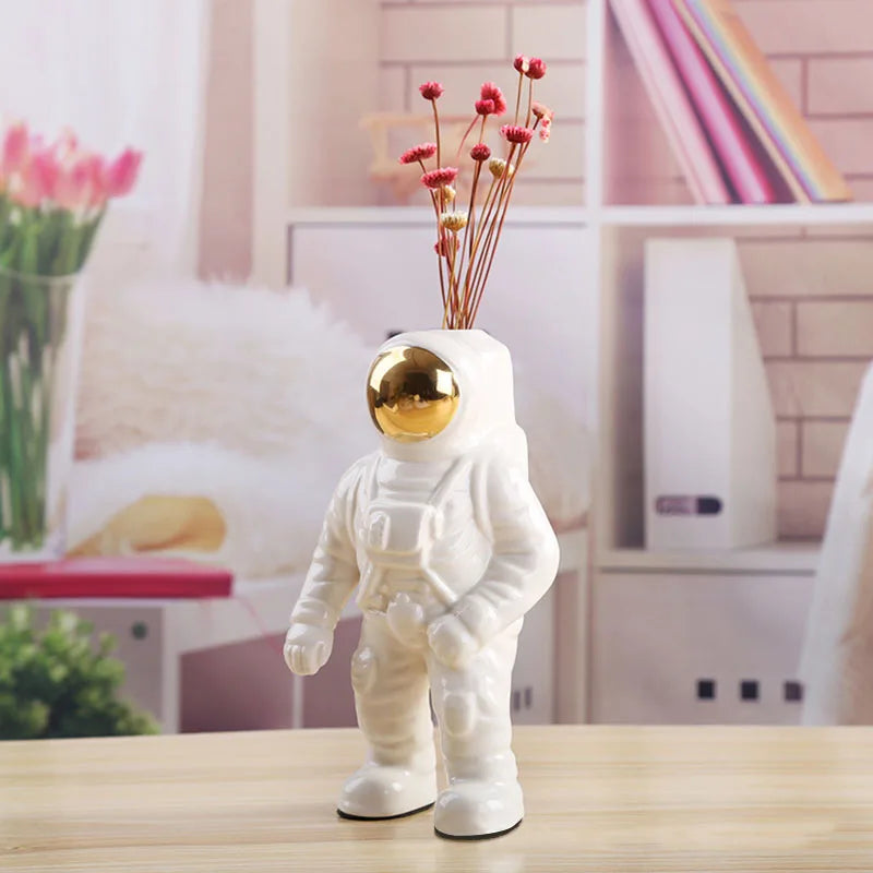 Guérip Porcelain Astronaut Vase Figurines Bookshelves