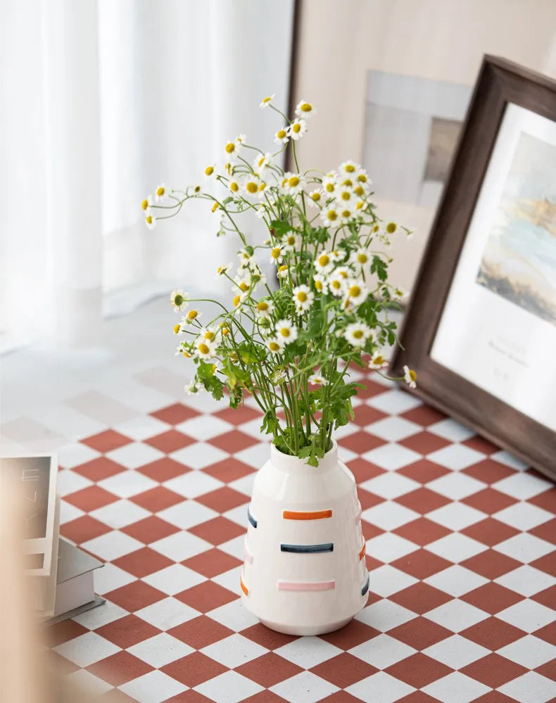 Guérip Simple and Elegant Aesthetic Vase Ceramic